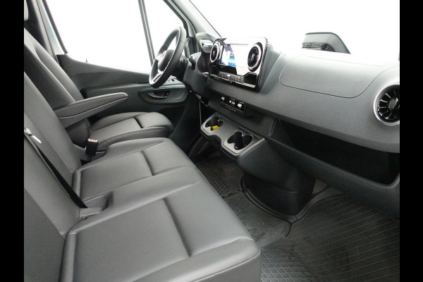Mercedes-Benz Sprinter 315 CDI Aut 9G-Tronic L2H2 PRO Airco MBUX Navi Adaptive Cruise Control Leder PDC VA + Camera Trekhaak 3500kg Comfortstoel