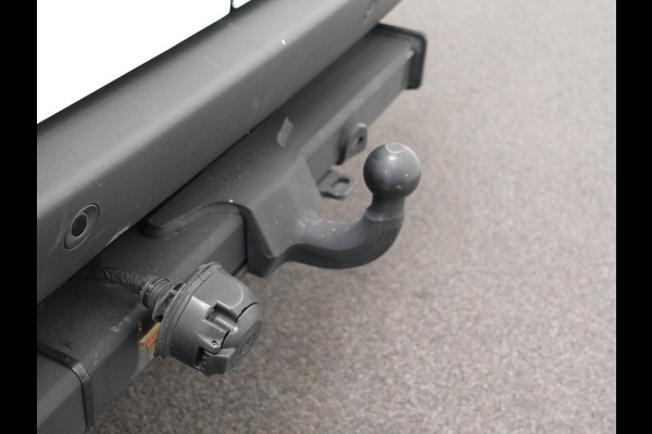 Mercedes-Benz Sprinter 315 CDI Aut 9G-Tronic L2H2 PRO Airco MBUX Navi Adaptive Cruise Control Leder PDC VA + Camera Trekhaak 3500kg Comfortstoel