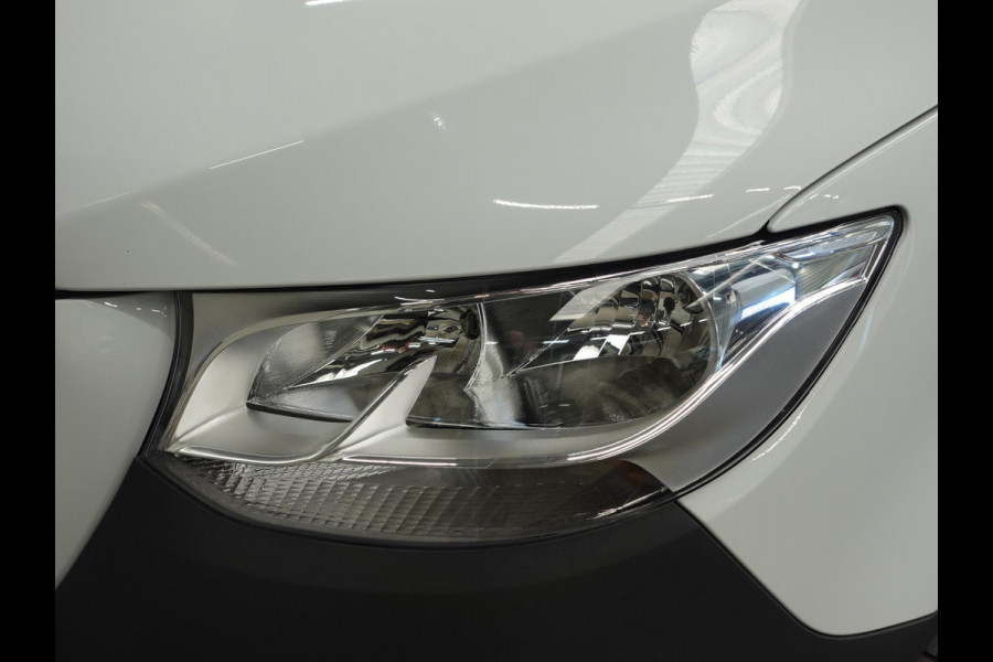 Mercedes-Benz Sprinter 315 CDI Aut 9G-Tronic L2H2 PRO Airco MBUX Navi Adaptive Cruise Control Leder PDC VA + Camera Trekhaak 3500kg Comfortstoel