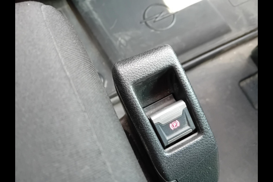 Opel Vivaro 2.0 CDTI 145PK L2H1 Edition Automaat Airco Navigatie Bluetooth Cruise Trekhaak
