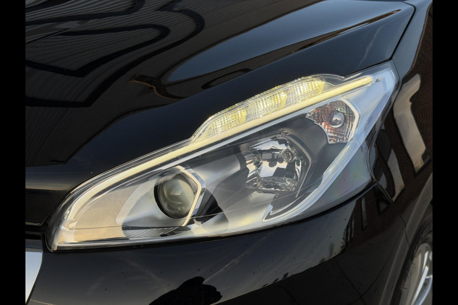 Peugeot 208 1.2 PureTech Allure 2e Eigenaar,Navi,Camera,Clima,Cruise,Apple Carplay,PDC,APK tot 03-2026