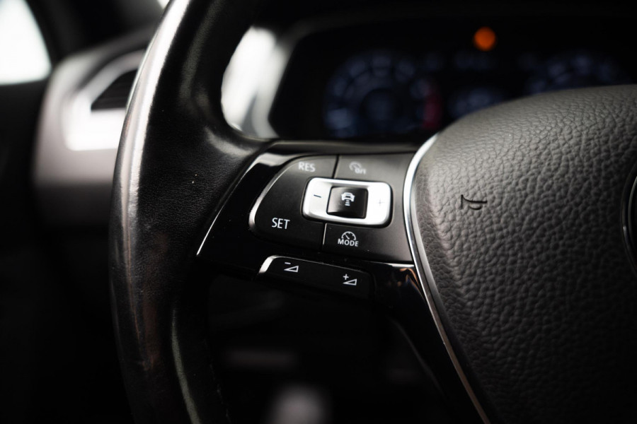 Volkswagen Tiguan 1.4 TSI ACT R-Line Pano|Camera|ACC|Massage|Draadloos Laden|