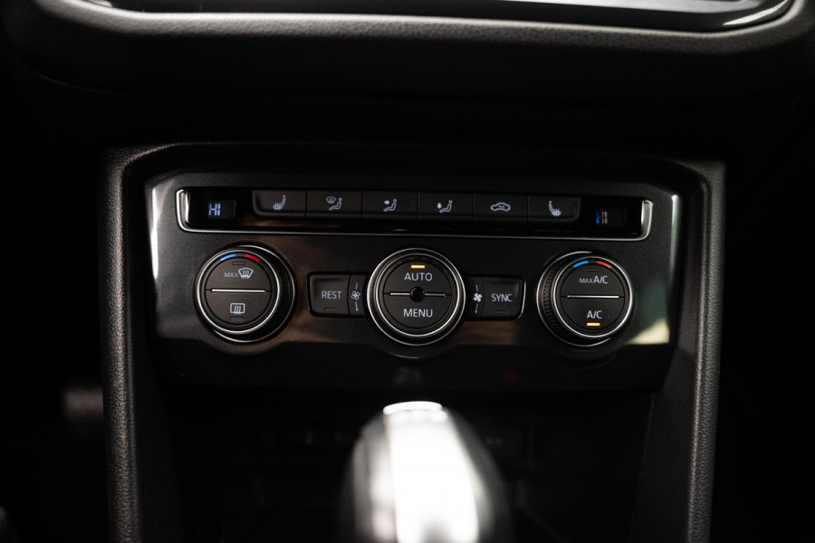 Volkswagen Tiguan 1.4 TSI ACT R-Line Pano|Camera|ACC|Massage|Draadloos Laden|