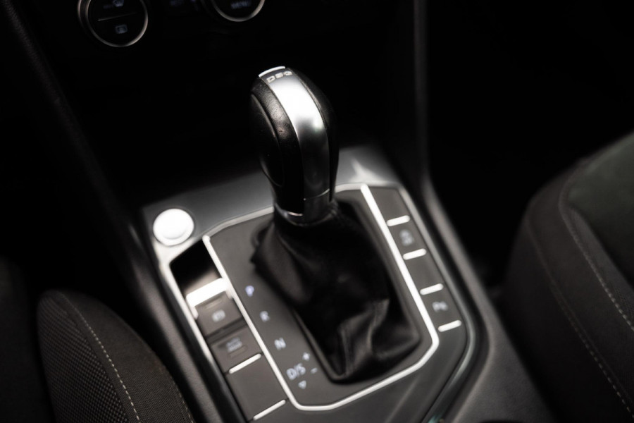 Volkswagen Tiguan 1.4 TSI ACT R-Line Pano|Camera|ACC|Massage|Draadloos Laden|