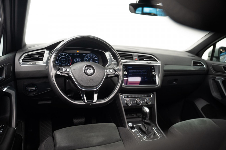 Volkswagen Tiguan 1.4 TSI ACT R-Line Pano|Camera|ACC|Massage|Draadloos Laden|