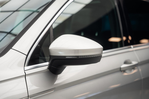 Volkswagen Tiguan 1.4 TSI ACT R-Line Pano|Camera|ACC|Massage|Draadloos Laden|