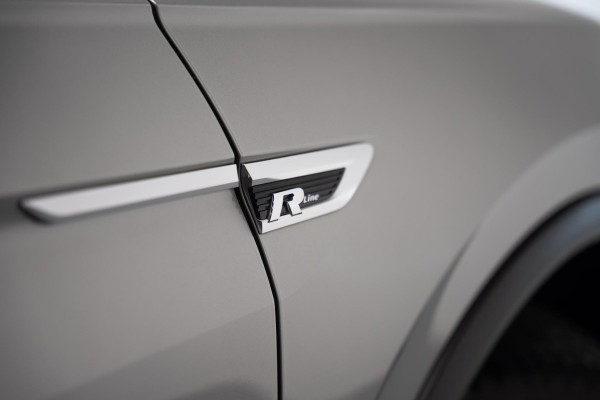 Volkswagen Tiguan 1.4 TSI ACT R-Line Pano|Camera|ACC|Massage|Draadloos Laden|