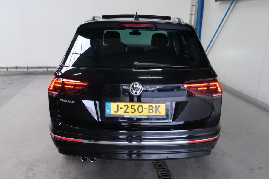 Volkswagen Tiguan 1.5 TSI ACT Highline R-Line - N.A.P. Airco, Cruise, Panodak, Navi,