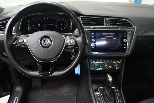 Volkswagen Tiguan 1.5 TSI ACT Highline R-Line - N.A.P. Airco, Cruise, Panodak, Navi,