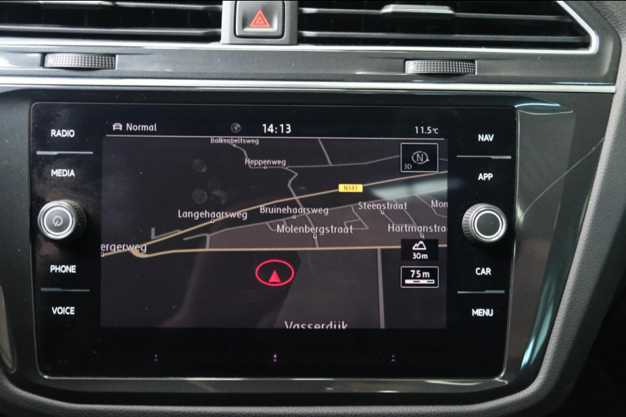 Volkswagen Tiguan 1.5 TSI ACT Highline R-Line - N.A.P. Airco, Cruise, Panodak, Navi,