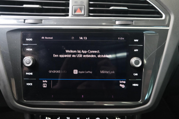 Volkswagen Tiguan 1.5 TSI ACT Highline R-Line - N.A.P. Airco, Cruise, Panodak, Navi,