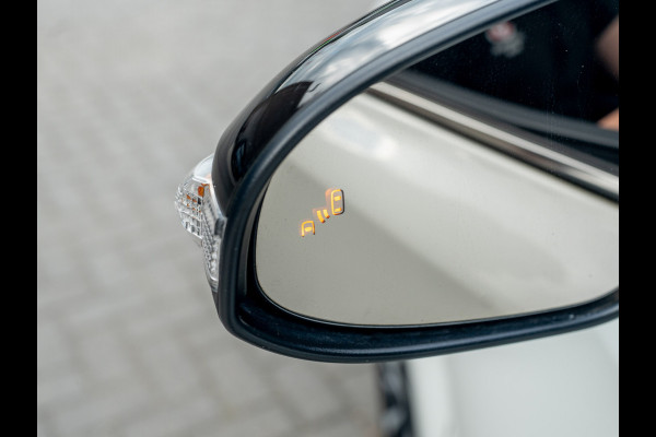 Toyota C-HR 2.0 Hybrid Bi-Tone | Dodehoek sensoren | Stuur&Stoel verw. | Parkeersensoren | Prijs Rijklaar!!