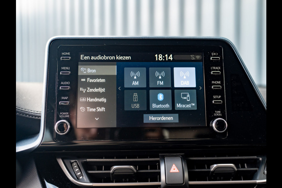 Toyota C-HR 2.0 Hybrid Bi-Tone | Dodehoek sensoren | Stuur&Stoel verw. | Parkeersensoren | Prijs Rijklaar!!