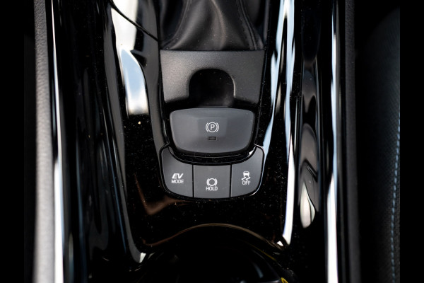 Toyota C-HR 2.0 Hybrid Bi-Tone | Dodehoek sensoren | Stuur&Stoel verw. | Parkeersensoren | Prijs Rijklaar!!