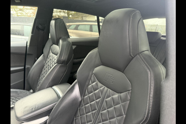 Audi Q8 4.0 TDI SQ8 ABT quattro | Panoramadak | Camera | 23 Inch Lichtmetalen Velgen | DAB | Stoelverwarming/Koeling |