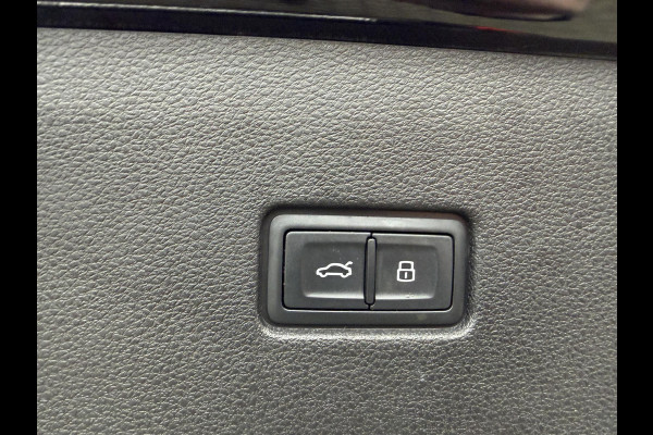 Audi Q8 4.0 TDI SQ8 ABT quattro | Panoramadak | Camera | 23 Inch Lichtmetalen Velgen | DAB | Stoelverwarming/Koeling |