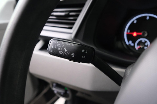 Volkswagen Transporter 2.0 TDI L2H1 150 PK - N.A.P. Airco, Cruise, Navi, PDC.