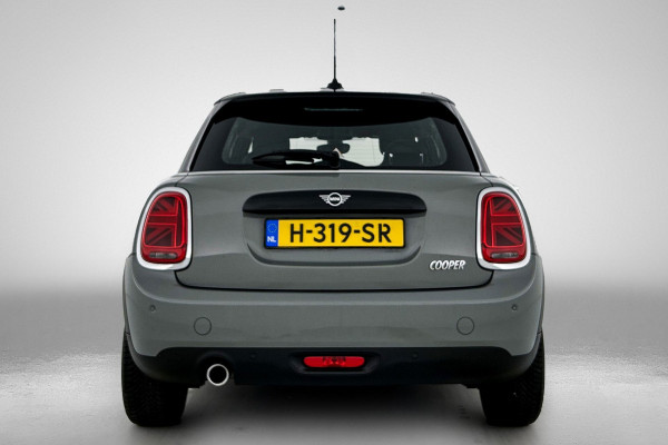 MINI Mini 1.5 Cooper Business (NL-auto, Dealer onderH, Parkeersensoren, Navi, Airco, Cruise Control, Etc)