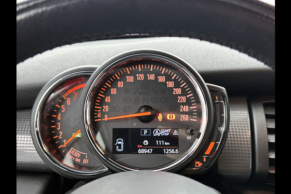 MINI Mini 1.5 Cooper Business (NL-auto, Dealer onderH, Parkeersensoren, Navi, Airco, Cruise Control, Etc)