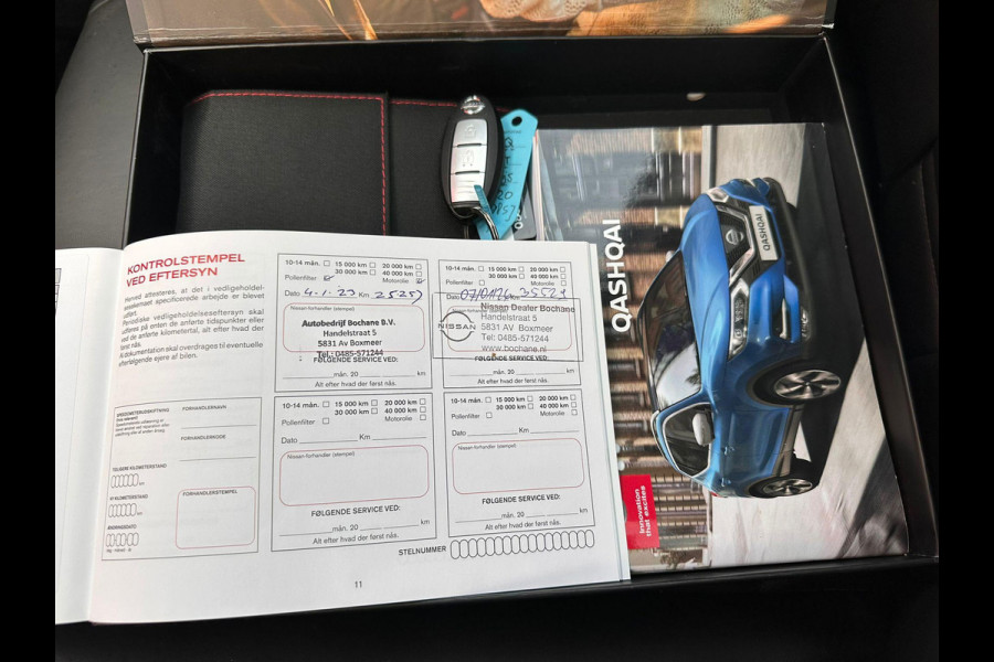 Nissan QASHQAI 1.3 DIG-T Tekna + Automaat | Leder | Trekhaak | Pano | Bose  | Adaptive CC | MemorySeat |