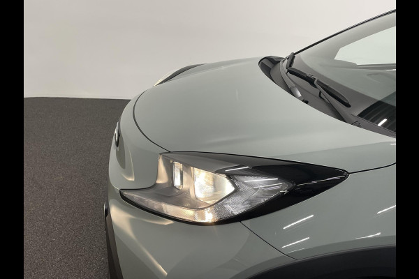 Toyota Aygo X 1.0 VVT-i Automaat Pulse | Navigatie | Apple Carplay/Android Auto | Camera | 17" Lichtmetalen Velgen | Climate Control | Adaptive Cruise Control | Two Tone