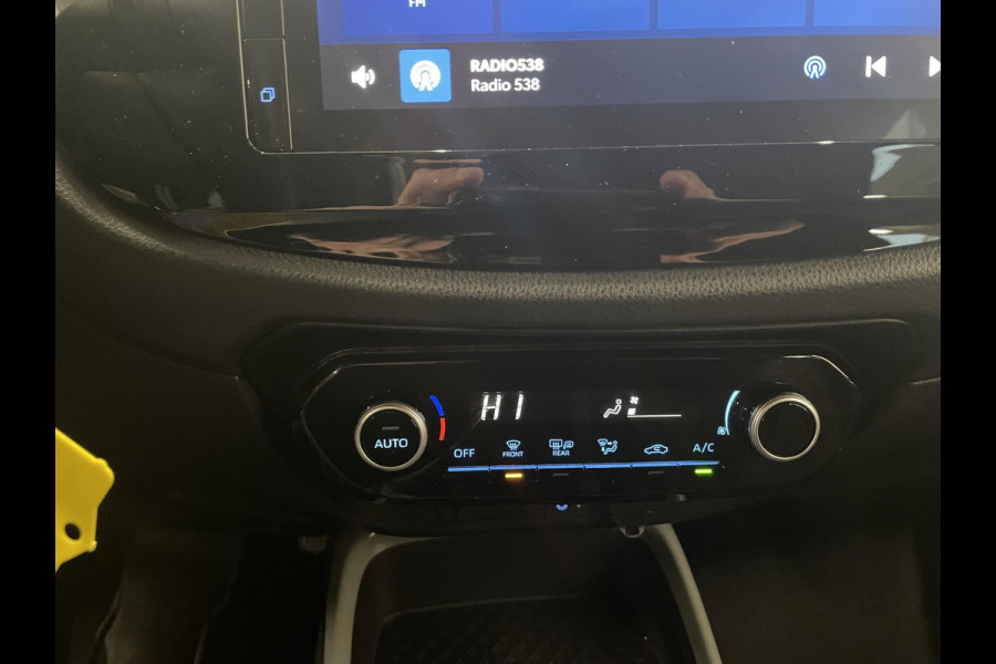 Toyota Aygo X 1.0 VVT-i Automaat Pulse | Navigatie | Apple Carplay/Android Auto | Camera | 17" Lichtmetalen Velgen | Climate Control | Adaptive Cruise Control | Two Tone