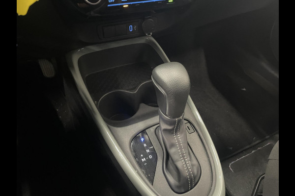 Toyota Aygo X 1.0 VVT-i Automaat Pulse | Navigatie | Apple Carplay/Android Auto | Camera | 17" Lichtmetalen Velgen | Climate Control | Adaptive Cruise Control | Two Tone
