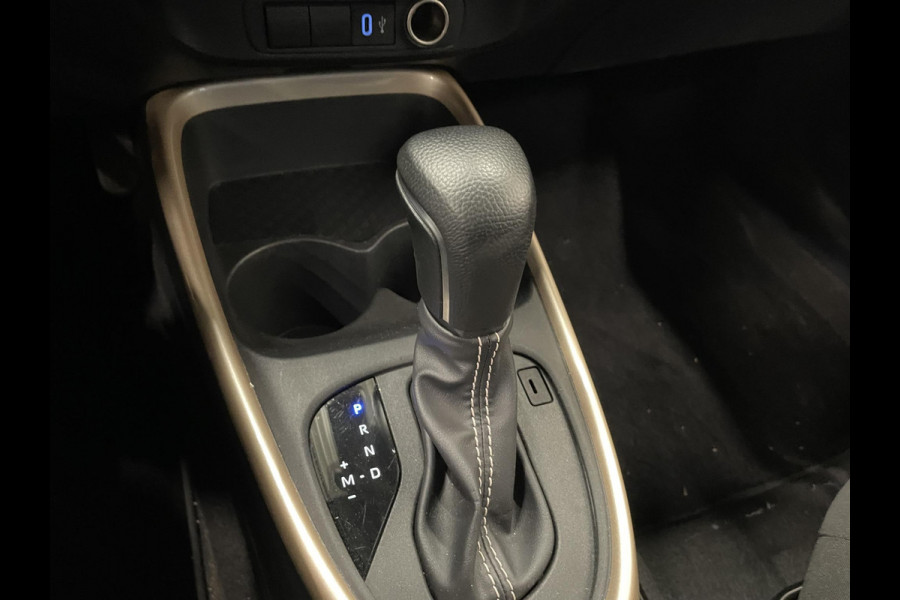 Toyota Aygo X 1.0 VVT-i Automaat Pulse | Navigatie | Apple Carplay/Android Auto | Camera | 17" Lichtmetalen Velgen | Climate Control | Adaptive Cruise Control | Two Tone