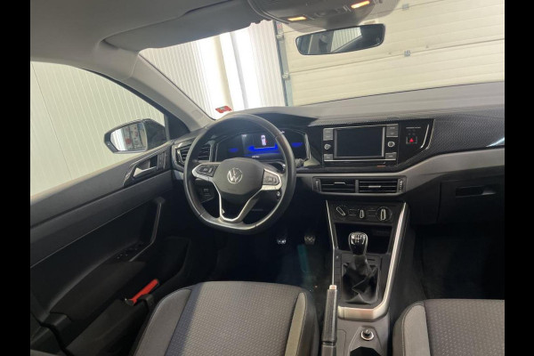 Volkswagen Polo 1.0 TSI Life Navigatie Apple Carplay/Android Auto Cruise Control Virual Cokpit Full Led Lichtmetalen velgen Airco