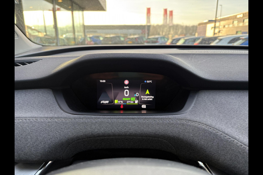 Škoda ENYAQ iV 60 | Wegklapbare trekhaak | Stoelverwarming | Achteruitrijcamera | Warmtepomp