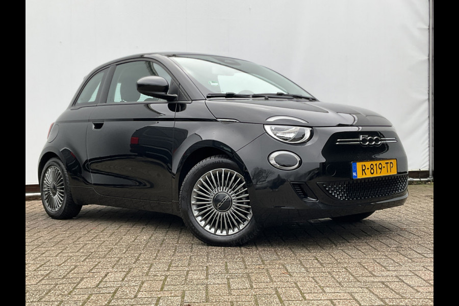 Fiat 500 Icon 42 kWh SOH 93% Carplay Cruise Clima Led Digitaal NL-Auto Voll.Onderhouden!