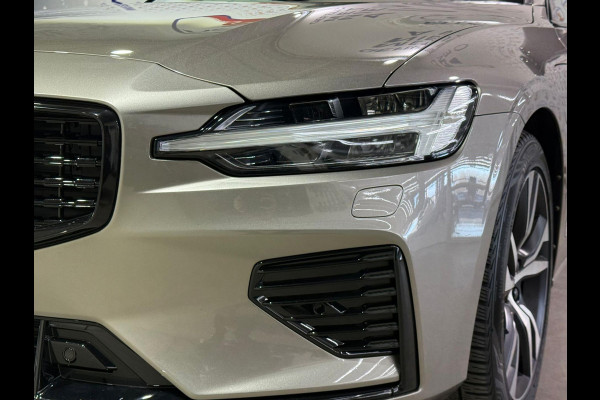 Volvo V60 2.0 T8 Twin Engine AWD R-Design/Pano/Memory/Camera/Carplay