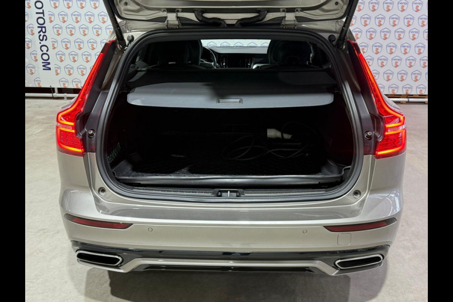 Volvo V60 2.0 T8 Twin Engine AWD R-Design/Pano/Memory/Camera/Carplay