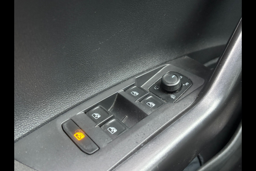 Volkswagen Polo 1.0 TSI Life | Virtual Cockpit |Stoelverwarming | Apple Carplay | Airco | LED