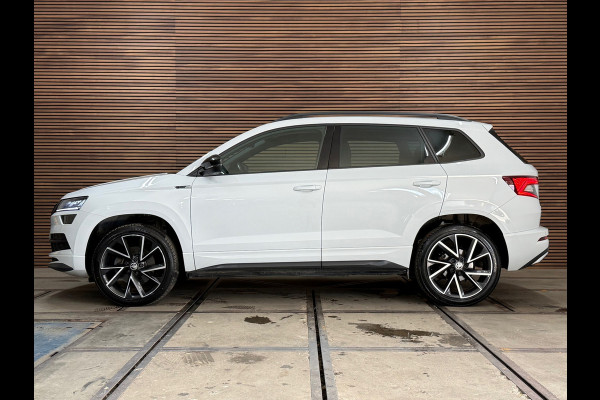 Škoda Karoq 1.5 TSI DSG 4x4 Sportline Business | 1800KG Trekgewicht | Carplay | Sportstoelen | Camera