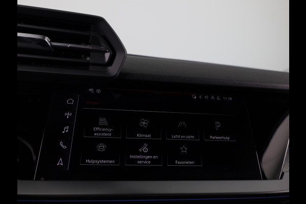 Audi A3 Limousine 35 TFSI Advanced edition 150 pk S-tronic | Verlengde garantie | Navigatie | Panoramadak | Parkeersensoren achter | Achteruitrijcamera | Stoelverwarming |