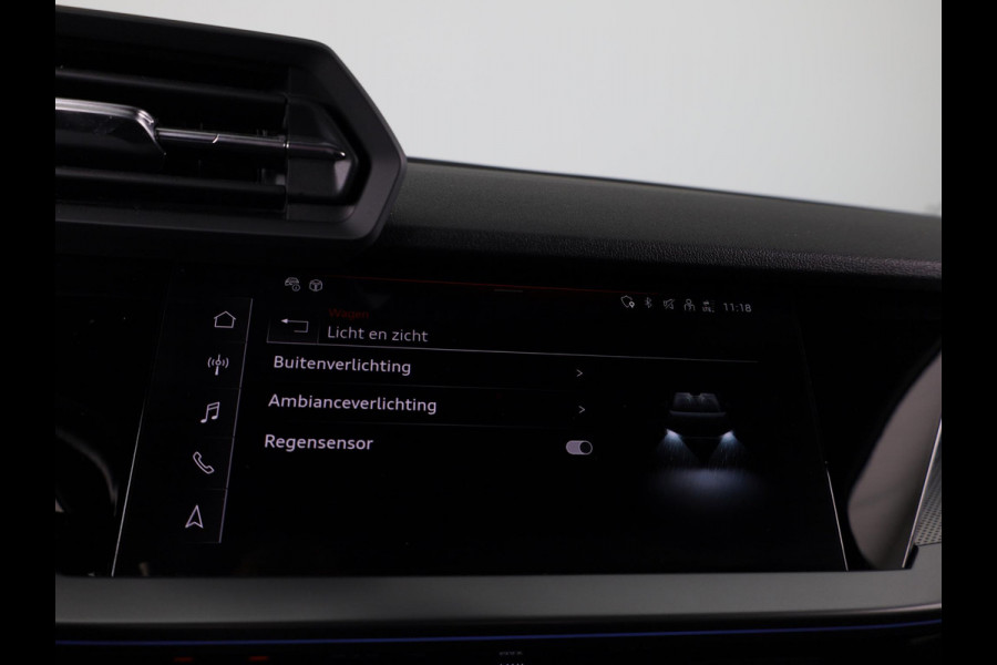 Audi A3 Limousine 35 TFSI Advanced edition 150 pk S-tronic | Verlengde garantie | Navigatie | Panoramadak | Parkeersensoren achter | Achteruitrijcamera | Stoelverwarming |
