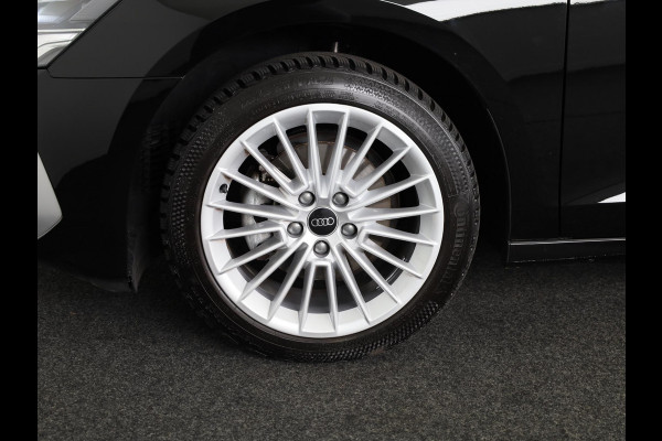 Audi A3 Limousine 35 TFSI Advanced edition 150 pk S-tronic | Verlengde garantie | Navigatie | Panoramadak | Parkeersensoren achter | Achteruitrijcamera | Stoelverwarming |