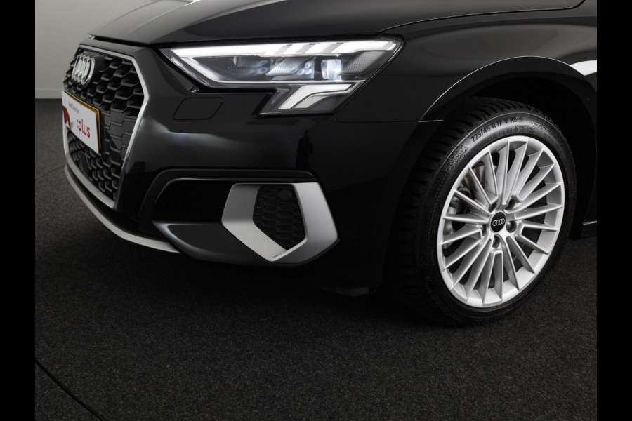 Audi A3 Limousine 35 TFSI Advanced edition 150 pk S-tronic | Verlengde garantie | Navigatie | Panoramadak | Parkeersensoren achter | Achteruitrijcamera | Stoelverwarming |