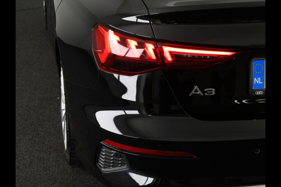 Audi A3 Limousine 35 TFSI Advanced edition 150 pk S-tronic | Verlengde garantie | Navigatie | Panoramadak | Parkeersensoren achter | Achteruitrijcamera | Stoelverwarming |