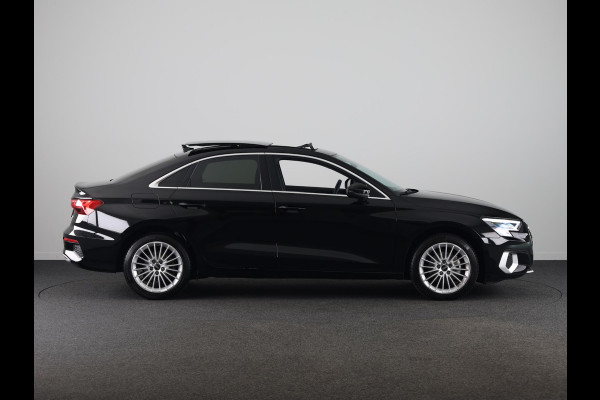 Audi A3 Limousine 35 TFSI Advanced edition 150 pk S-tronic | Verlengde garantie | Navigatie | Panoramadak | Parkeersensoren achter | Achteruitrijcamera | Stoelverwarming |