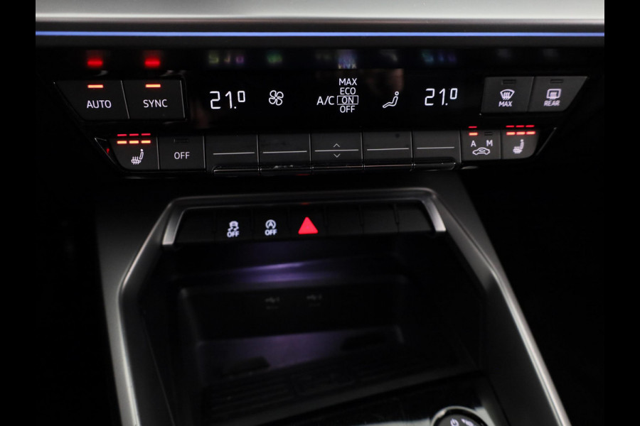 Audi A3 Limousine 35 TFSI Advanced edition 150 pk S-tronic | Verlengde garantie | Navigatie | Panoramadak | Parkeersensoren achter | Achteruitrijcamera | Stoelverwarming |