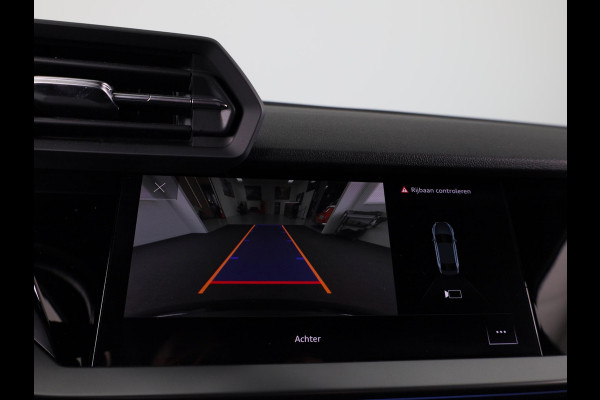 Audi A3 Limousine 35 TFSI Advanced edition 150 pk S-tronic | Verlengde garantie | Navigatie | Panoramadak | Parkeersensoren achter | Achteruitrijcamera | Stoelverwarming |