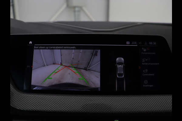 BMW 2 Serie Gran Coupé 220i High Executive | Head-Up | Adaptive cruise | Leder | Camera | Stoelverwarming | Sportstoelen | Luxury Line | Carplay | Live Cockpit | Navigatie | Park Assist | Full LED