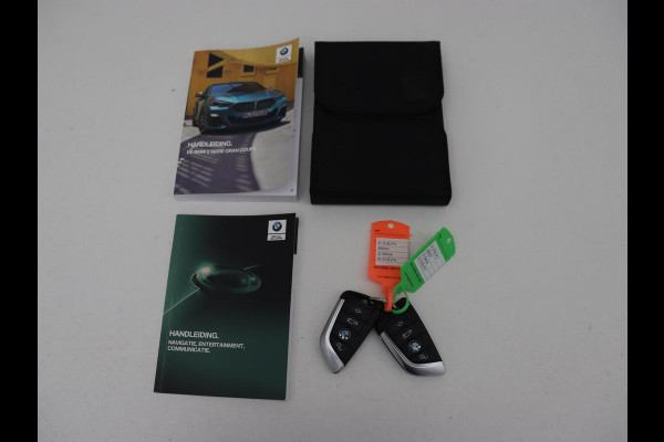 BMW 2 Serie Gran Coupé 220i High Executive | Head-Up | Adaptive cruise | Leder | Camera | Stoelverwarming | Sportstoelen | Luxury Line | Carplay | Live Cockpit | Navigatie | Park Assist | Full LED