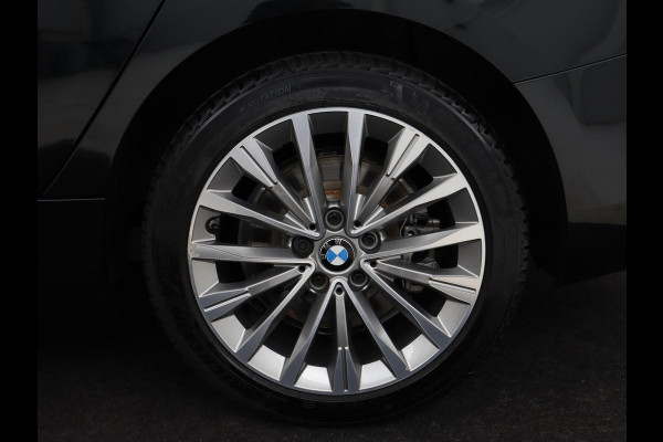 BMW 2 Serie Gran Coupé 220i High Executive | Head-Up | Adaptive cruise | Leder | Camera | Stoelverwarming | Sportstoelen | Luxury Line | Carplay | Live Cockpit | Navigatie | Park Assist | Full LED