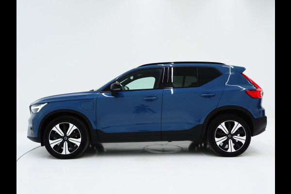 Volvo XC40 1.5 T5 Plug-in hybrid Ultimate Dark | Panoramadak | Harman/Kardon | Pilot Assist | Trekhaak | Keyless | Camera | Carplay
