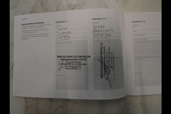 Volvo XC40 1.5 T5 Plug-in hybrid Ultimate Dark | Panoramadak | Harman/Kardon | Pilot Assist | Trekhaak | Keyless | Camera | Carplay