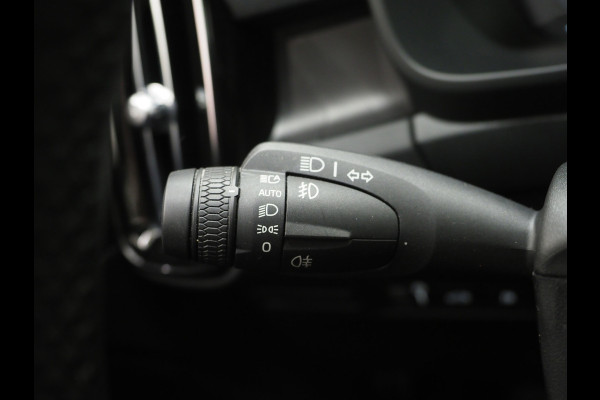 Volvo XC40 1.5 T5 Plug-in hybrid Ultimate Dark | Panoramadak | Harman/Kardon | Pilot Assist | Trekhaak | Keyless | Camera | Carplay