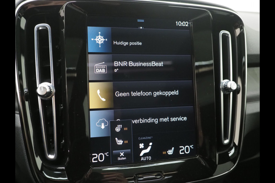 Volvo XC40 1.5 T5 Plug-in hybrid Ultimate Dark | Panoramadak | Harman/Kardon | Pilot Assist | Trekhaak | Keyless | Camera | Carplay